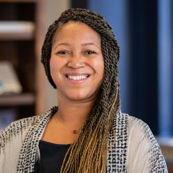 picture of Janelle Peifer smiling at the camera